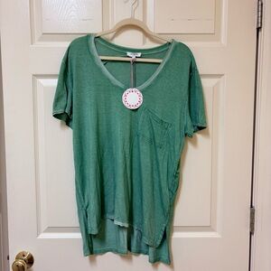Umgee Jade Green Short Sleeve V-Neck Tee Large NWT